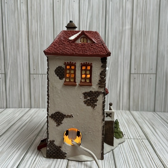 Dept 56 C.H. Watt Physician #5568-9 Dickens' Village Series Heritage Village - Picture 4 of 11